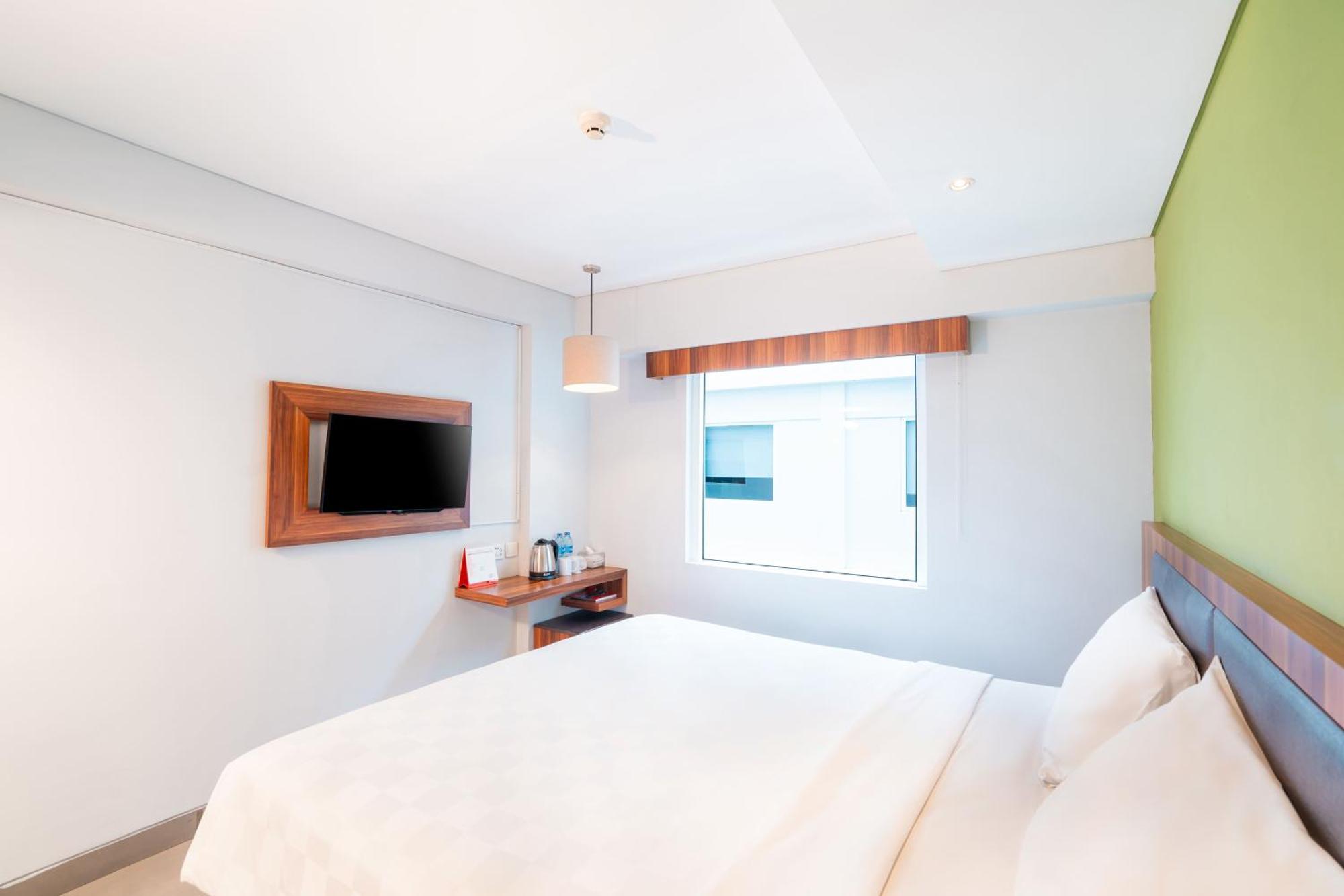Hotel Swiss-Belexpress Kuta Legian Esterno foto